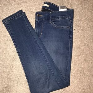 Levi super skinny jeans